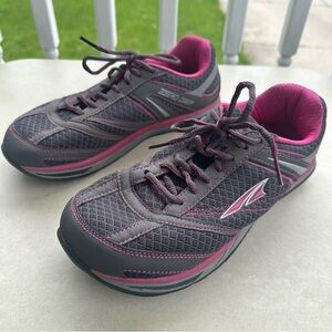 ALTRA WOMENS PROVISIONESS RUNNING SHOES A22341 CHARCOAL/MAGENTA US Sz 10